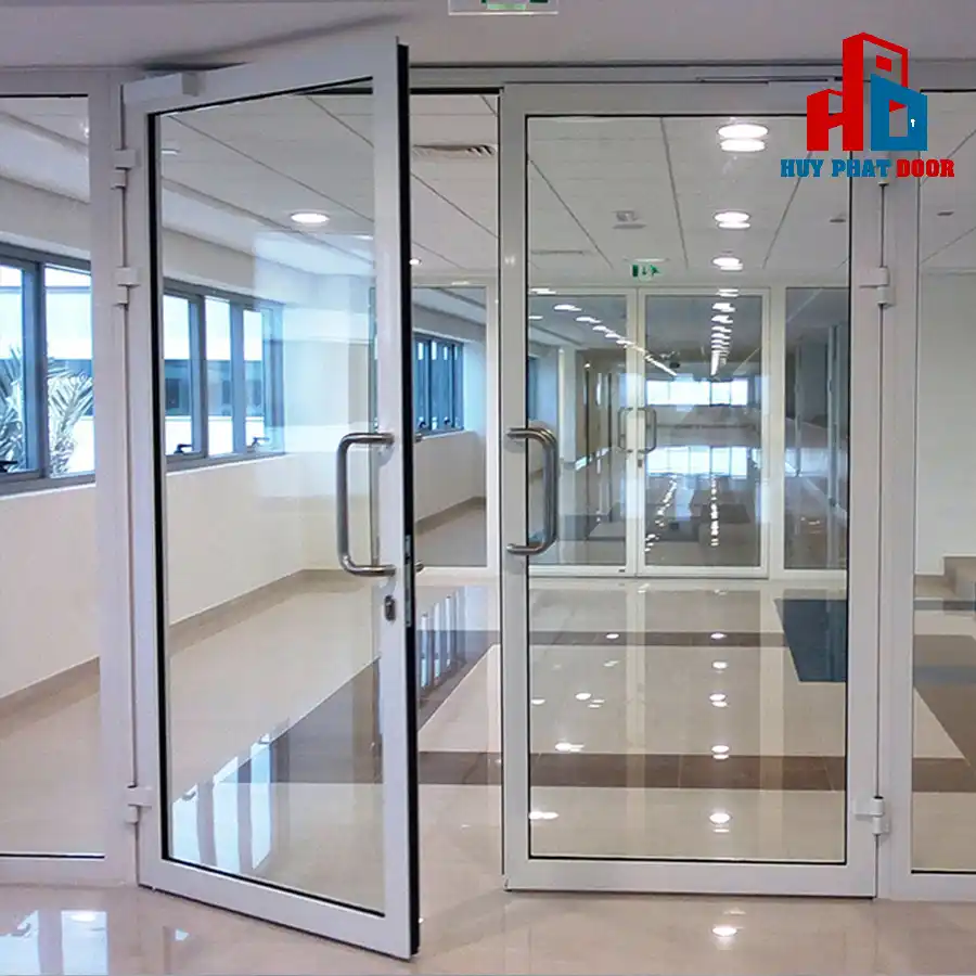 Cửa kính chống cháy 13 1 cua kinh chong chay huyphatdoor 13