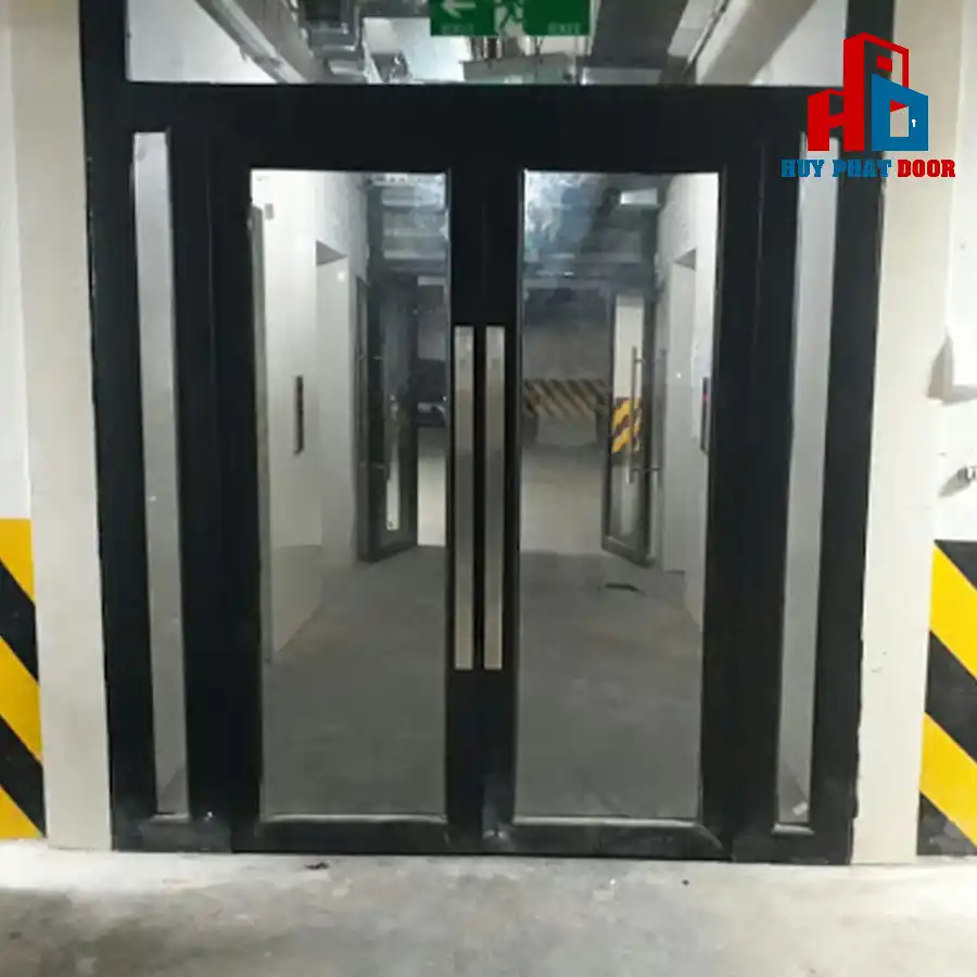Cửa kính chống cháy 9 1 cua kinh chong chay huyphatdoor 9
